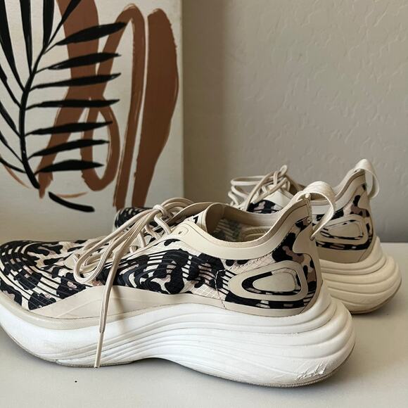 APL Streamline Leopard Animal Print Lace Up Athletic Running Sneakers Size 7.5 - Picture 8 of 12